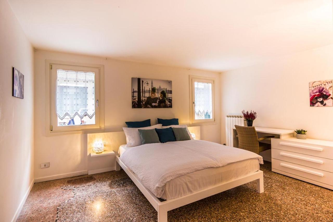 Cozy House-close To Biennale And St. Mark Square Ferienhaus