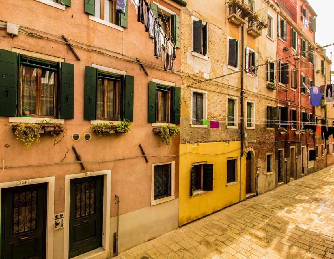 Cozy House-close To Biennale And St. Mark Square Venedig